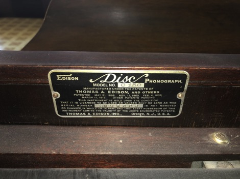 Edison Disc Phonograph C 150 SM95223
Pic 3 Edison Disc Phonograph C 150 SM95223
Pic 3